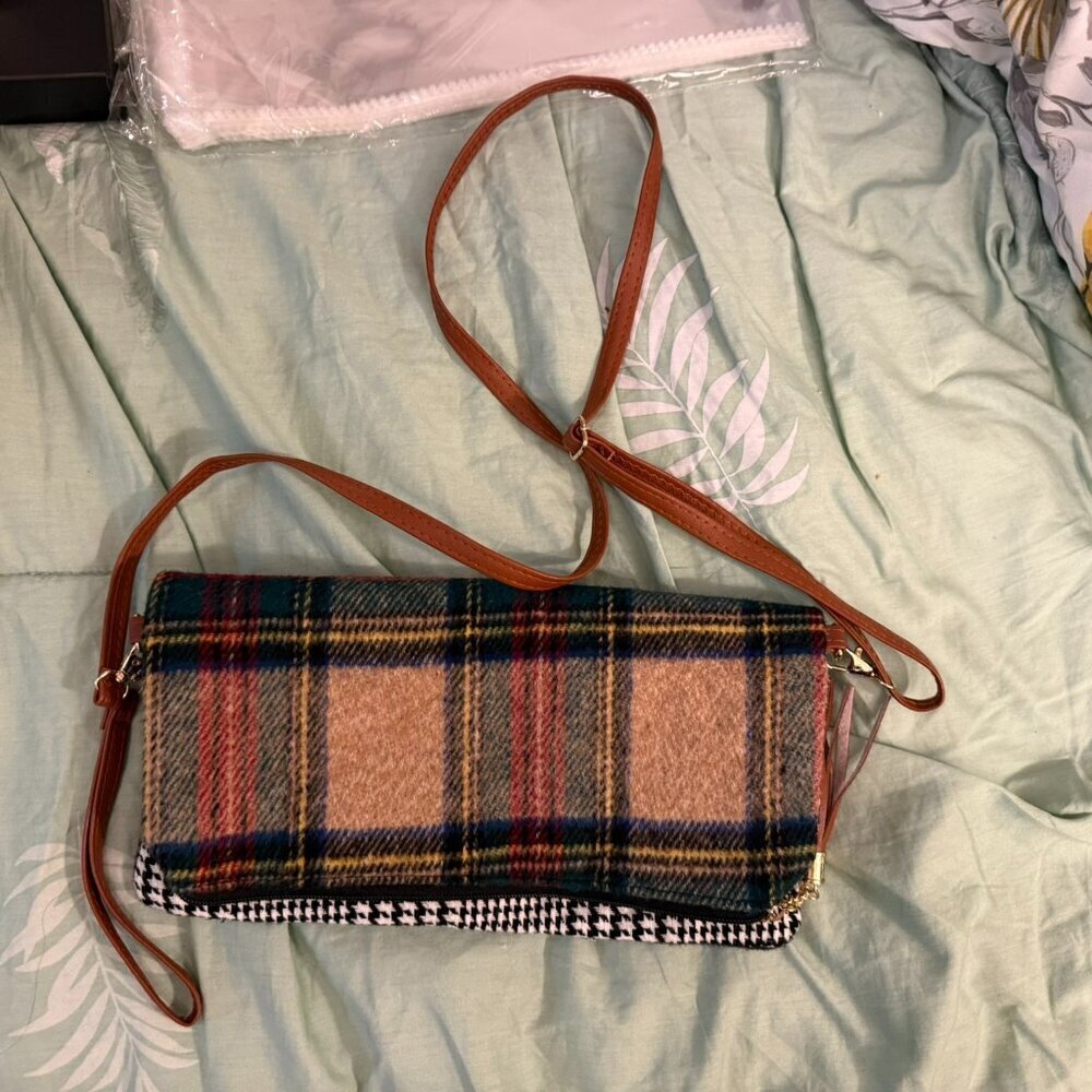 Plaid clutch/crossbody bag - Very cute! Multi-pattern